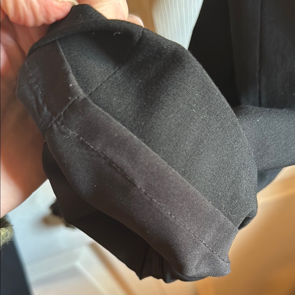Banana republic women’s black Dress Pants - Picture 5 of 5